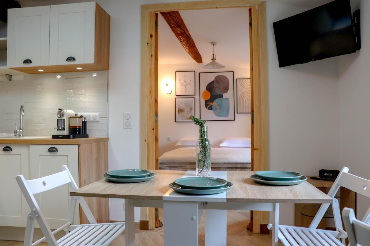 Aubernon Luxurious, Newly Renovated Flat In Heart Of Old *