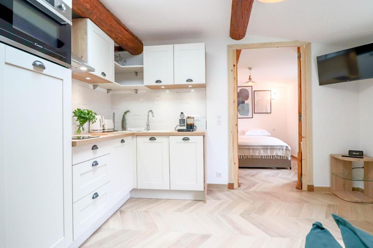 Aubernon Luxurious, Newly Renovated Flat In Heart Of Old * Antibes