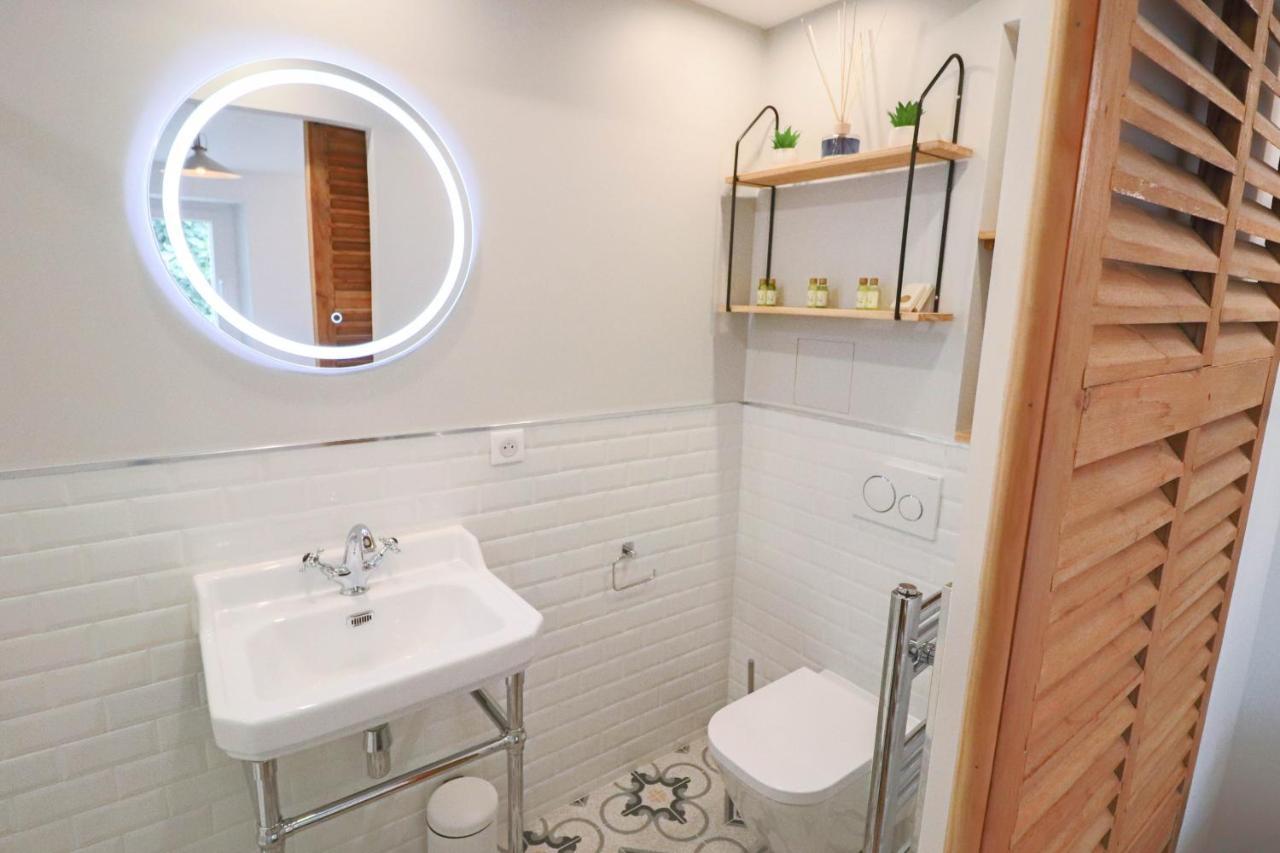 Appartamento Aubernon Luxurious, Newly Renovated Flat In Heart Of Old Antibes